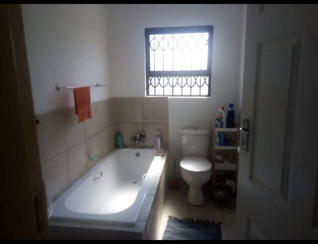 2 BEDROOM HOUSE FOR SALE IN VANDERBIJLPARK CE 3